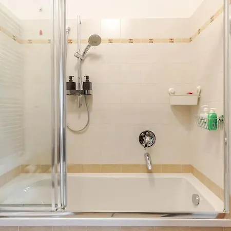 Oasi Di Relax Con Box Privato E Balcone, Vicino M1 Apartament Mediolan
