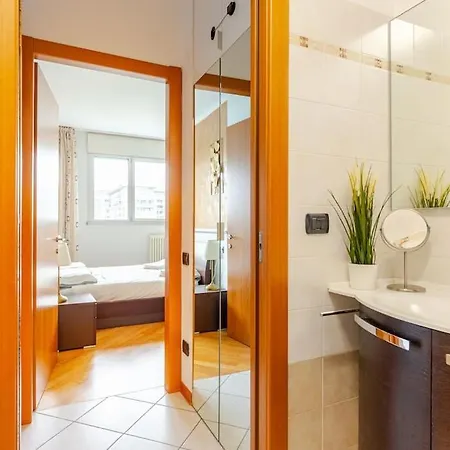 Apartamento Oasi Di Relax Con Box Privato E Balcone, Vicino M1