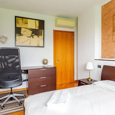 Oasi Di Relax Con Box Privato E Balcone, Vicino M1 Apartamento